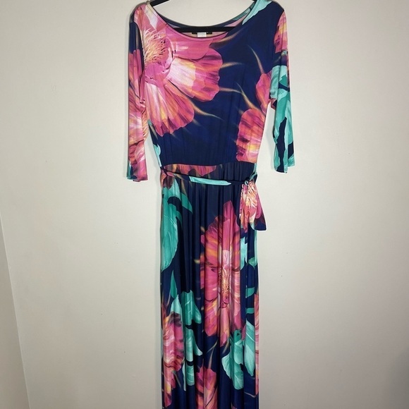 Flower print maxi dress with pockets & 3/4 sleeves - Picture 6 of 7